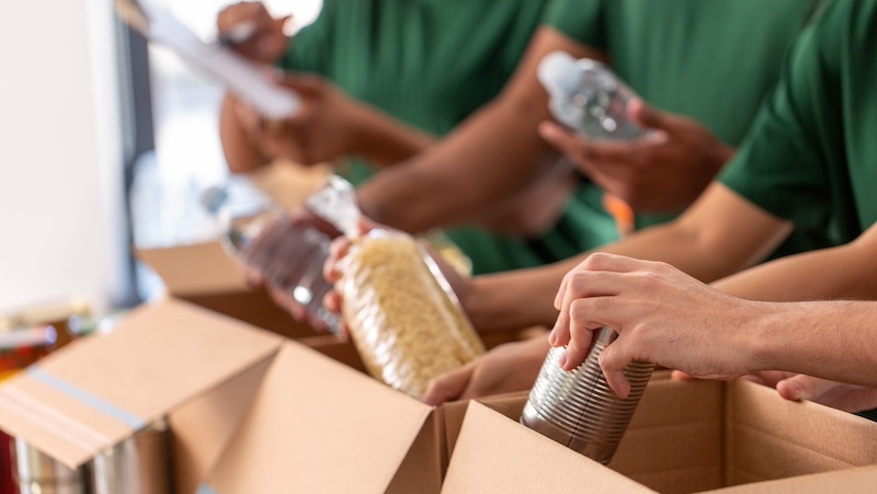 volunteers collecting food donations